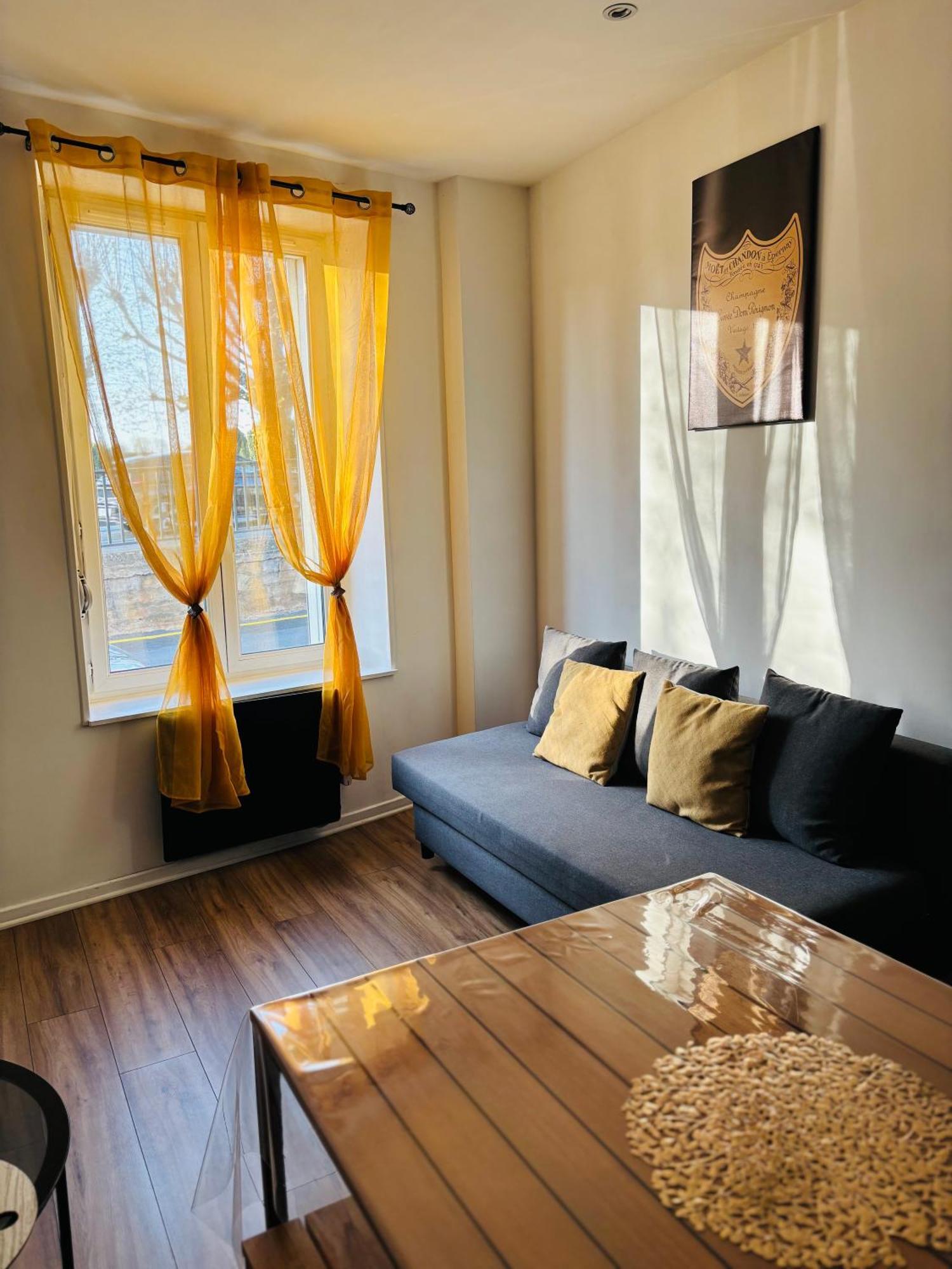 Fine Bulle En Champagne - 1 Chambre - Terrasse Epernay Exterior photo